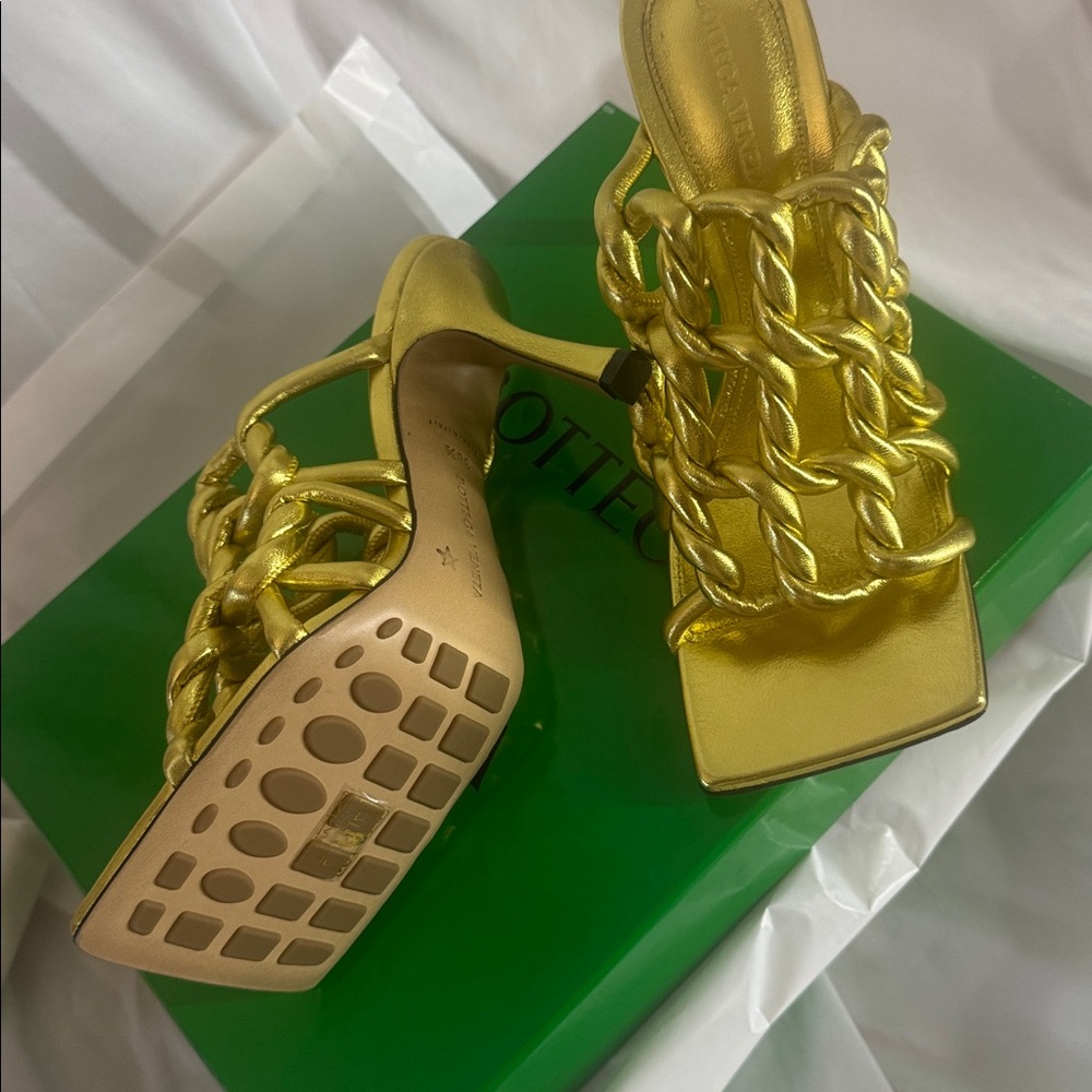 New Bottega Veneta Metallic Gold Heels